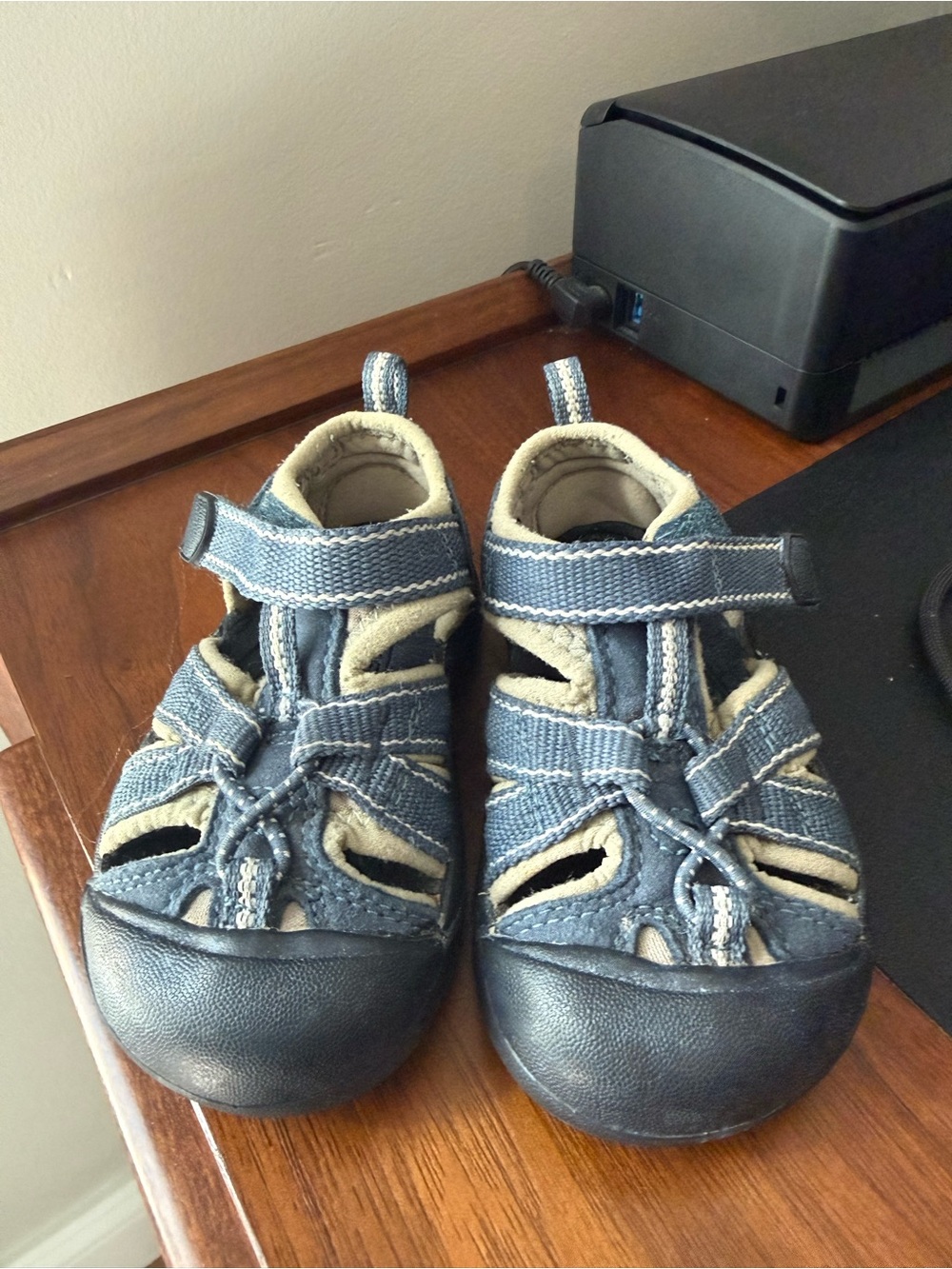 Keen Newport Sandals sz 5